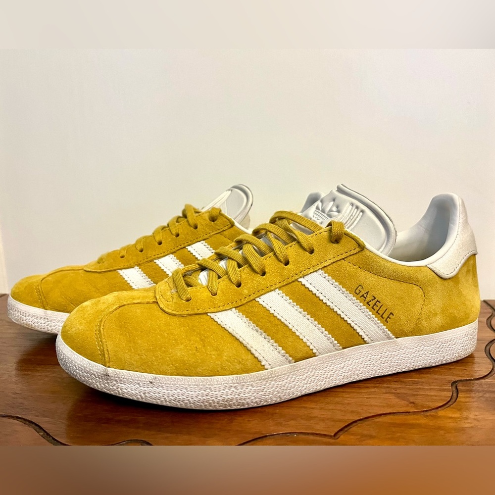 SOLD - adidas Gazelle Suede Leather Yellow Sneakers Size Men 7/Women 8